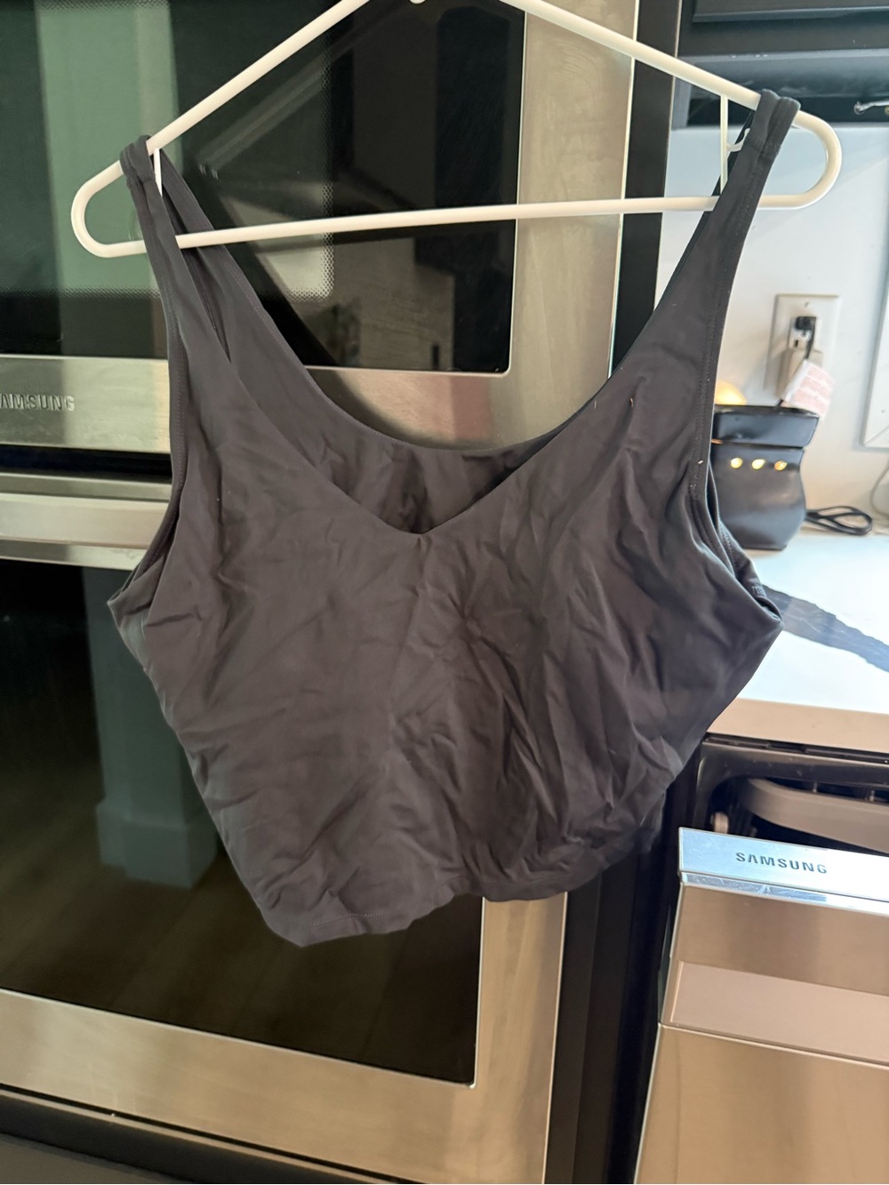 Simple Black Scoop Neck Crop Top